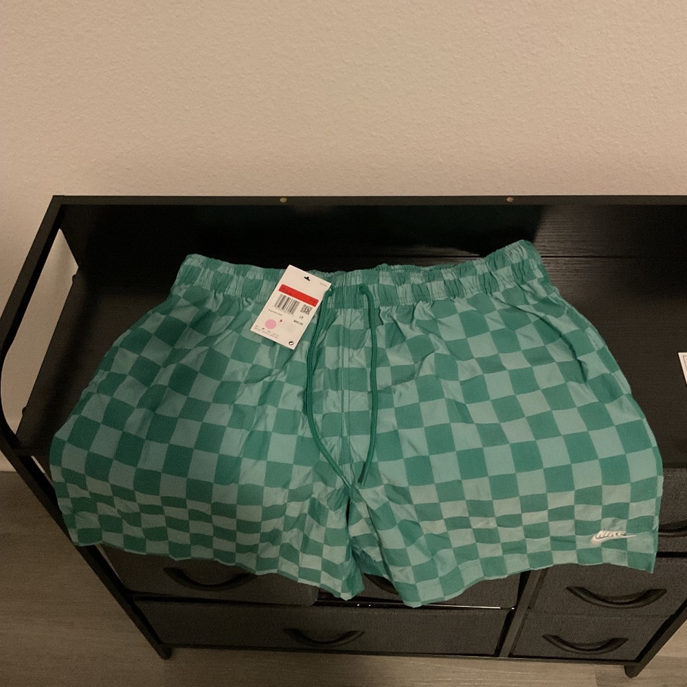 Nike Checker Green Shorts